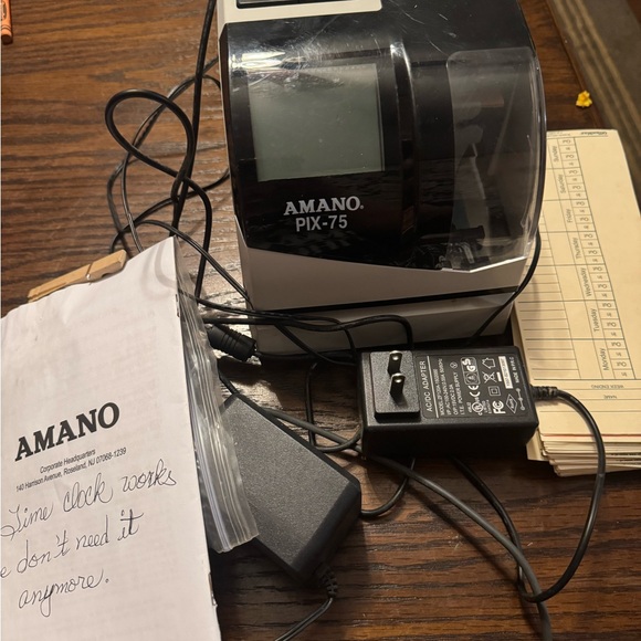 Amano PIX-75 Time Clock with time cards - Picture 2 of 5